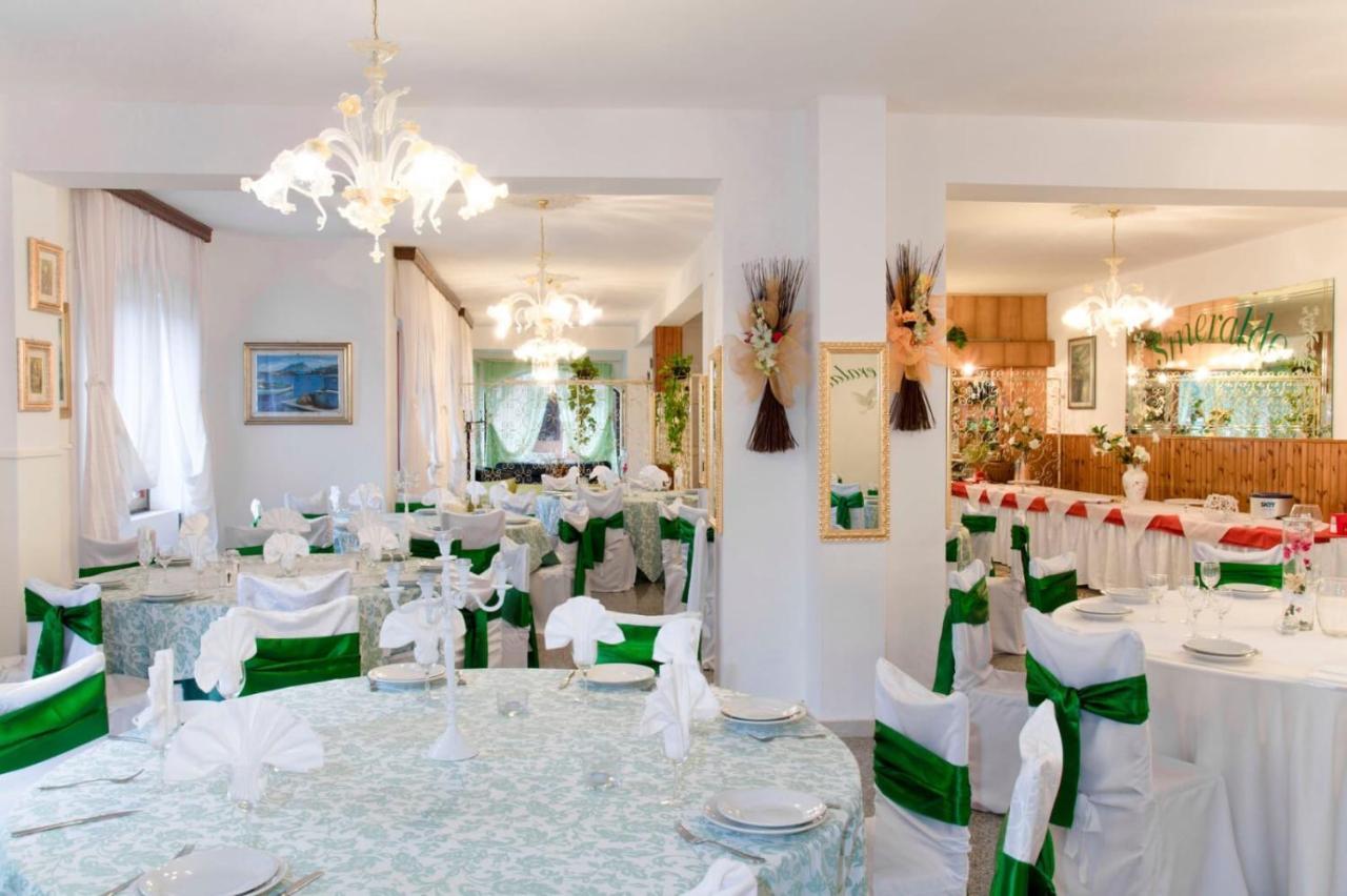 Hotel Smeraldo Canneddi Dış mekan fotoğraf