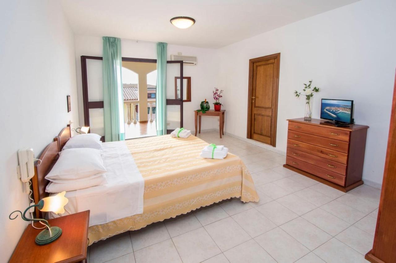 Hotel Smeraldo Canneddi Dış mekan fotoğraf